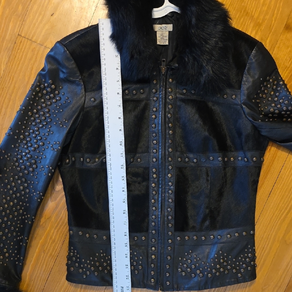 Cache Vintage Black Leather Jacket with Studs and Fur Sz 12 - Picture 10 of 14